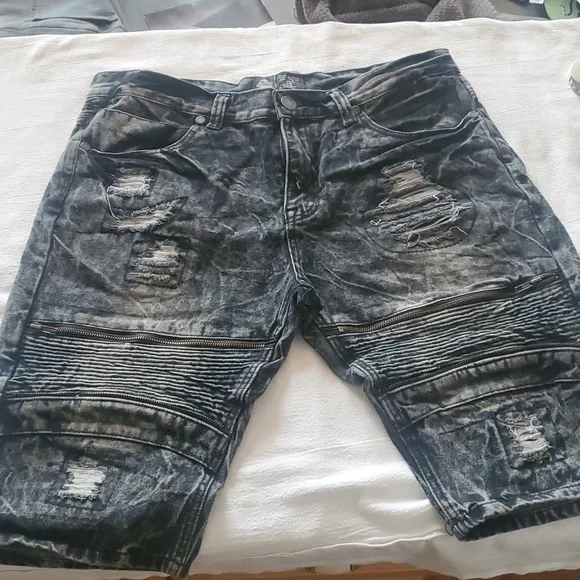 Road Narrows Acid Wash Sz. 36 Shorts - Picture 1 of 9